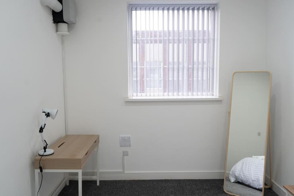 Stylish 1 Bed Apartment In Newly Refurbished Building W/ Parking & Wi-Fi Birmingham Exterior photo