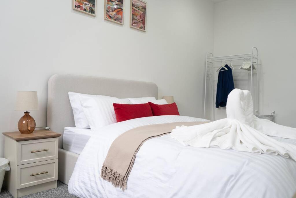 Stylish 1 Bed Apartment In Newly Refurbished Building W/ Parking & Wi-Fi Birmingham Exterior photo